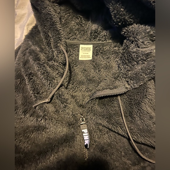 Fuzzy sweatshirt - Picture 2 of 2